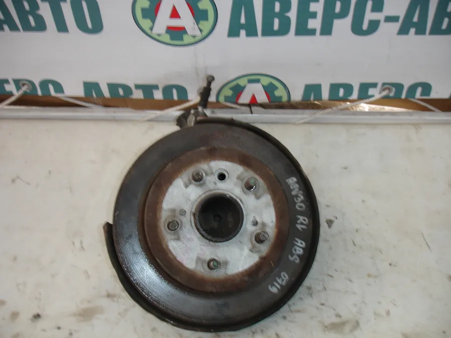 Ступица левая задняя Toyota Camry ACV30