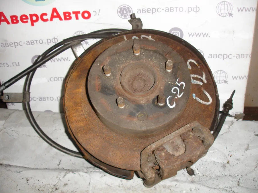 Ступица задняя Nissan Serena C25 MR20DE