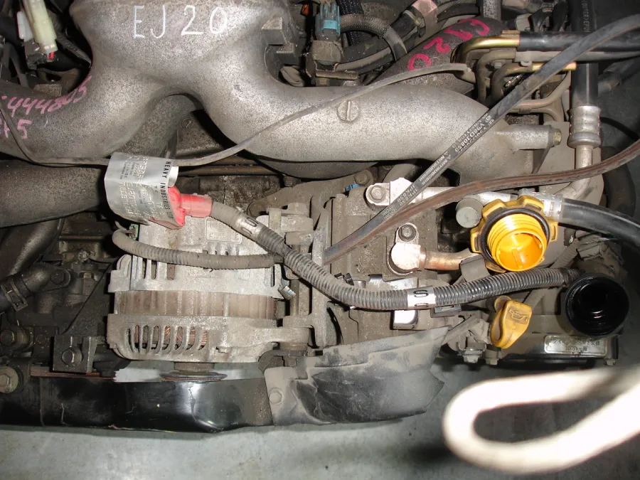 Двигатель Subaru Legacy BL5 EJ20
