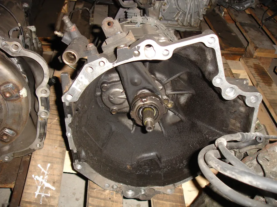 MКПП Mazda Bongo SK82V F8