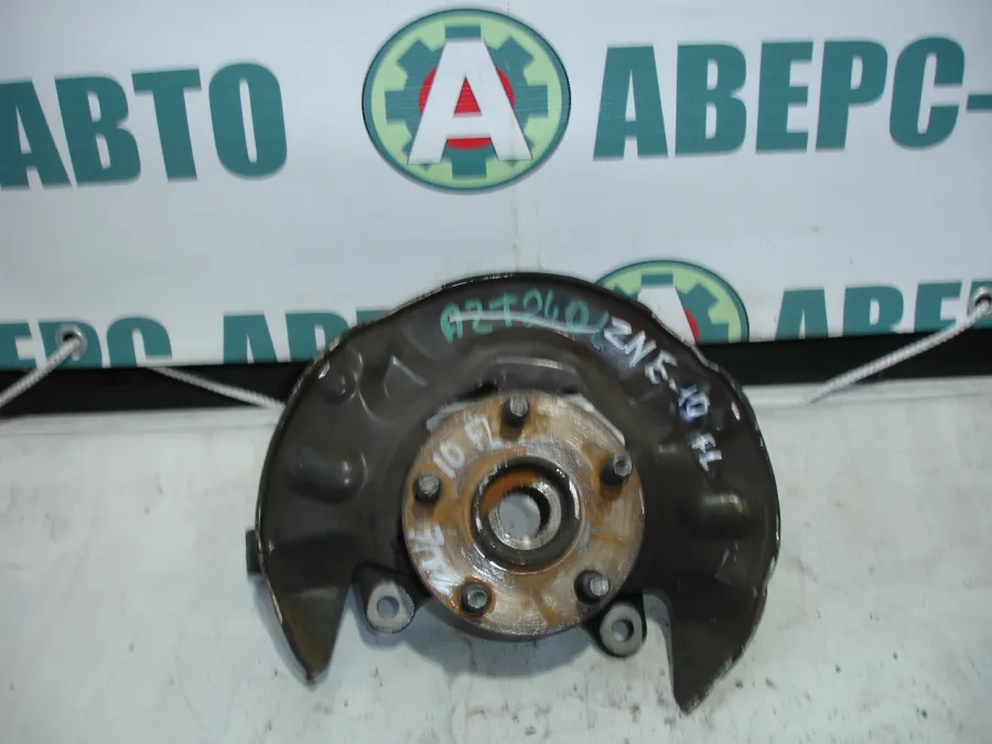 Ступица левая передняя Toyota Premio AZT240