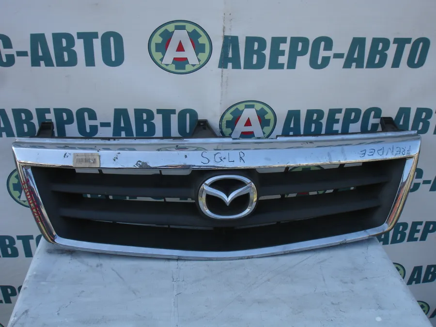 Решетка радиатора Mazda Bongo Friendee SGEW