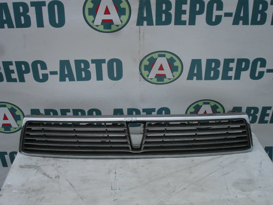 Решетка радиатора Toyota Cresta GX90