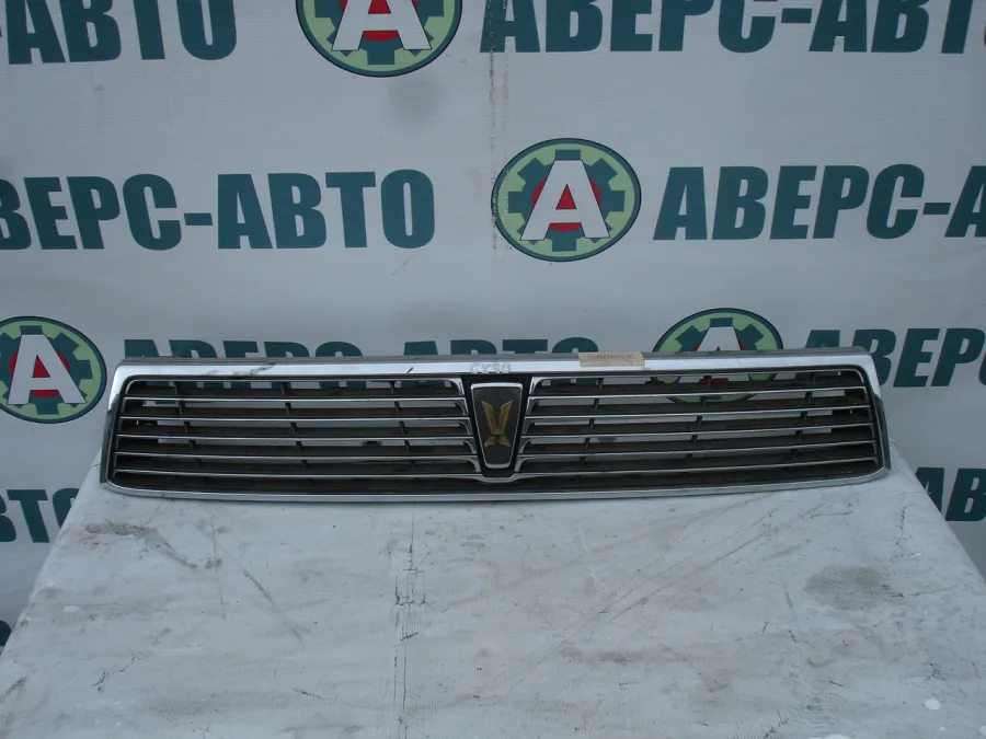 Решетка радиатора Toyota Cresta GX90