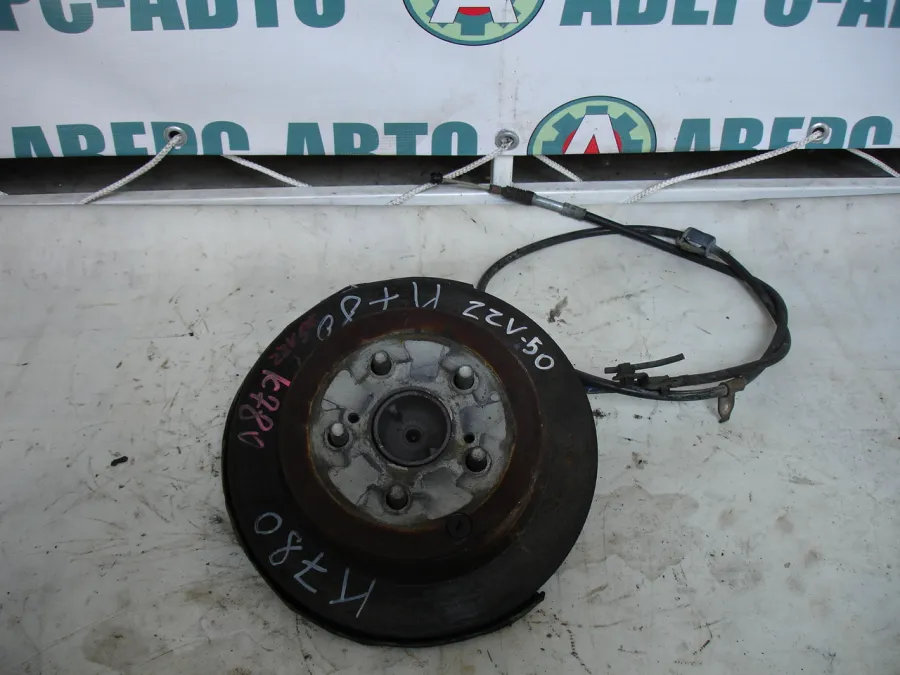 Ступица задняя Toyota Vista Ardeo ZZV50