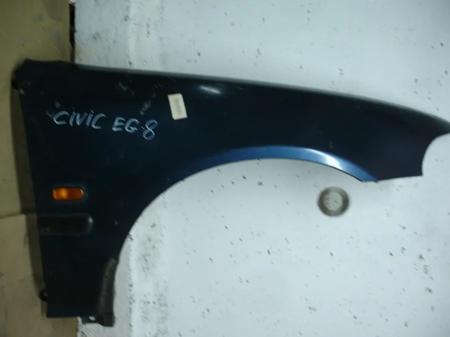 Крыло правое Honda Civic EG8 Черное