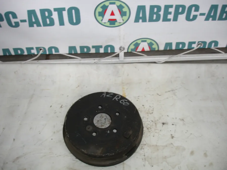Барабан тормозной задний Toyota Noah AZR60