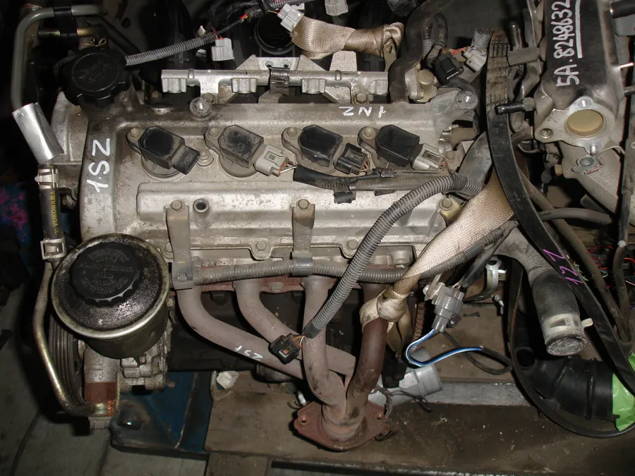 Двигатель Toyota Platz SCP11 1SZ-FE