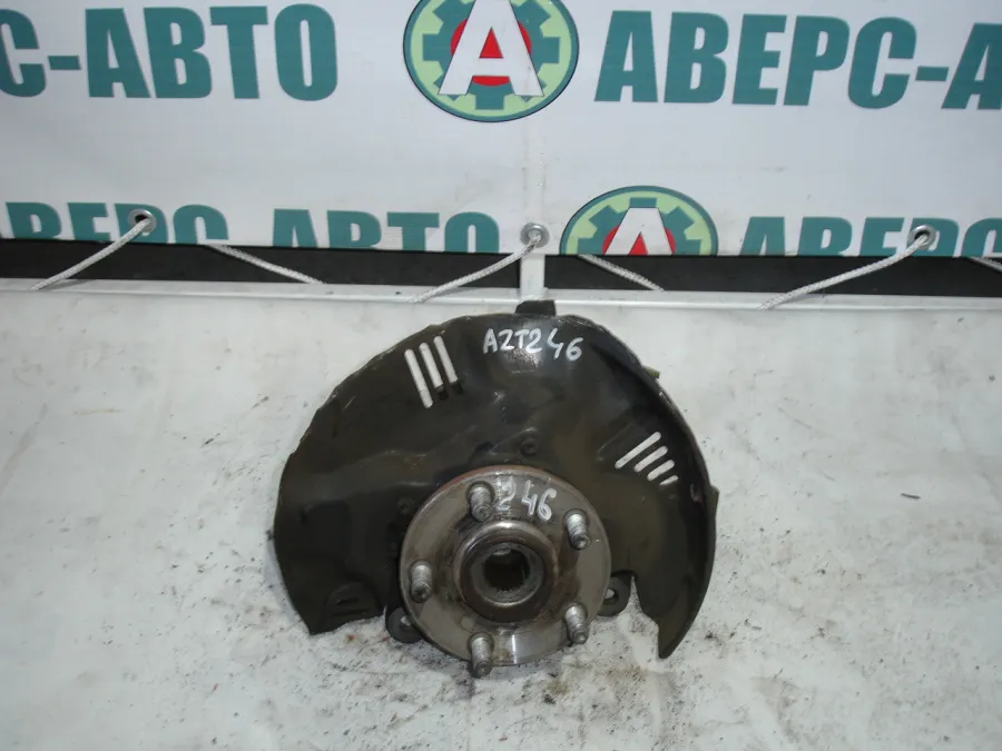 Ступица левая передняя Toyota Caldina AZT246
