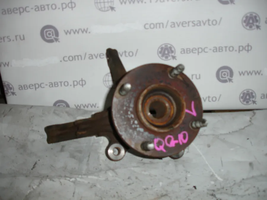 Ступица левая передняя Nissan Bluebird Sylphy QG10