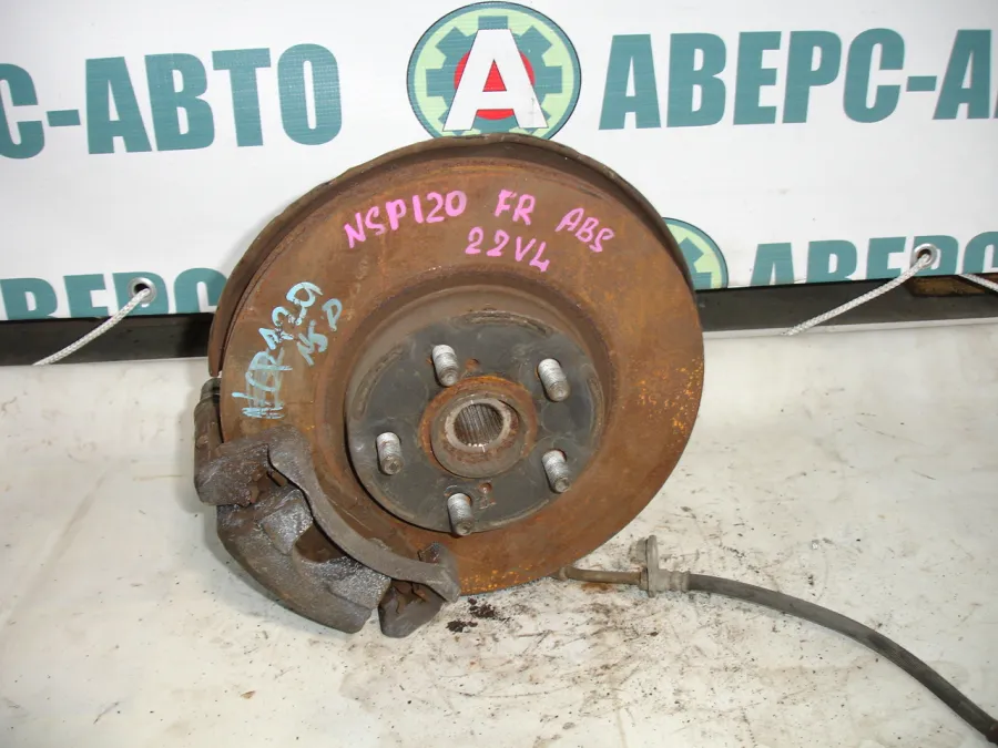 Ступица правая передняя Toyota Ractis NCP120 в сборе с ABS