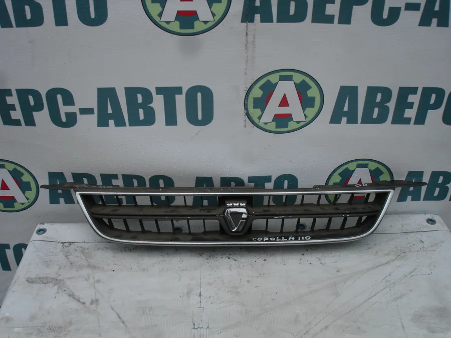 Решетка радиатора Toyota Corolla AE110