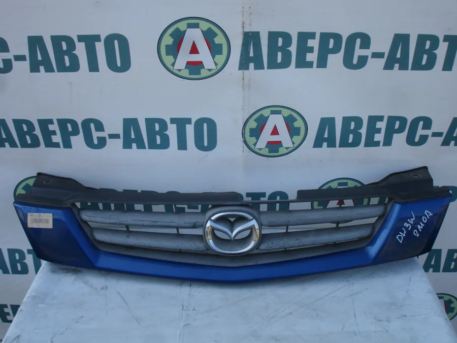 Решетка радиатора Mazda Demio DW3W 2 модель