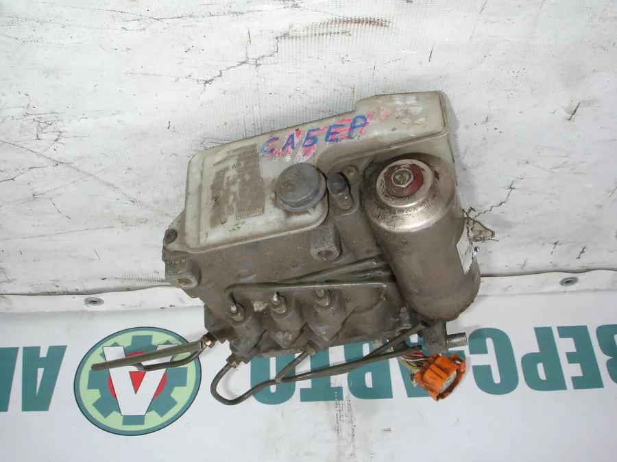 БЛОК ABS Honda Saber UA2 G25A