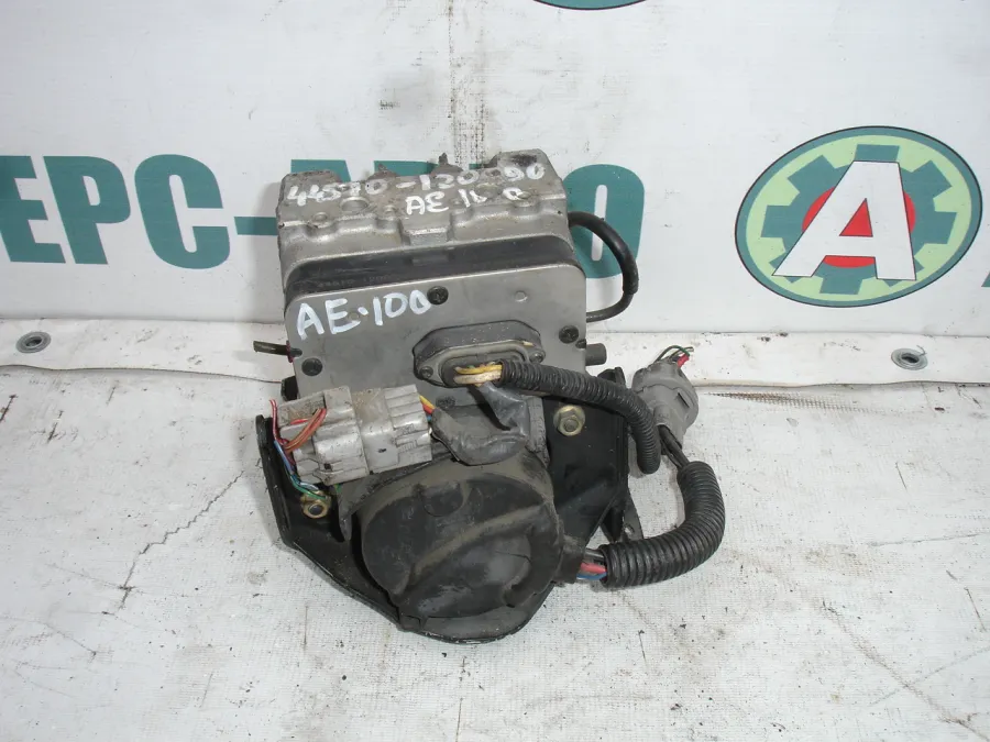 БЛОК ABS Toyota Corolla AE100