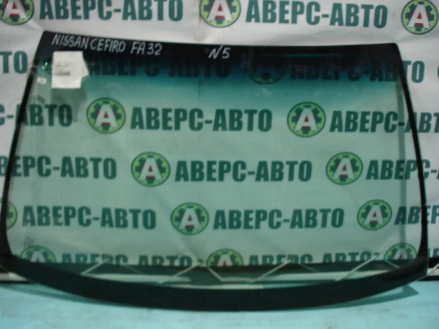 Стекло лобовое (4D SED/5D WGN) Infiniti I30