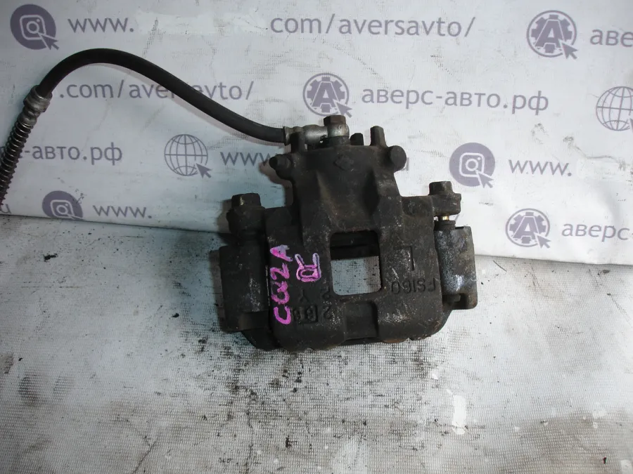 Суппорт правая передняя Mitsubishi Mirage CK2A