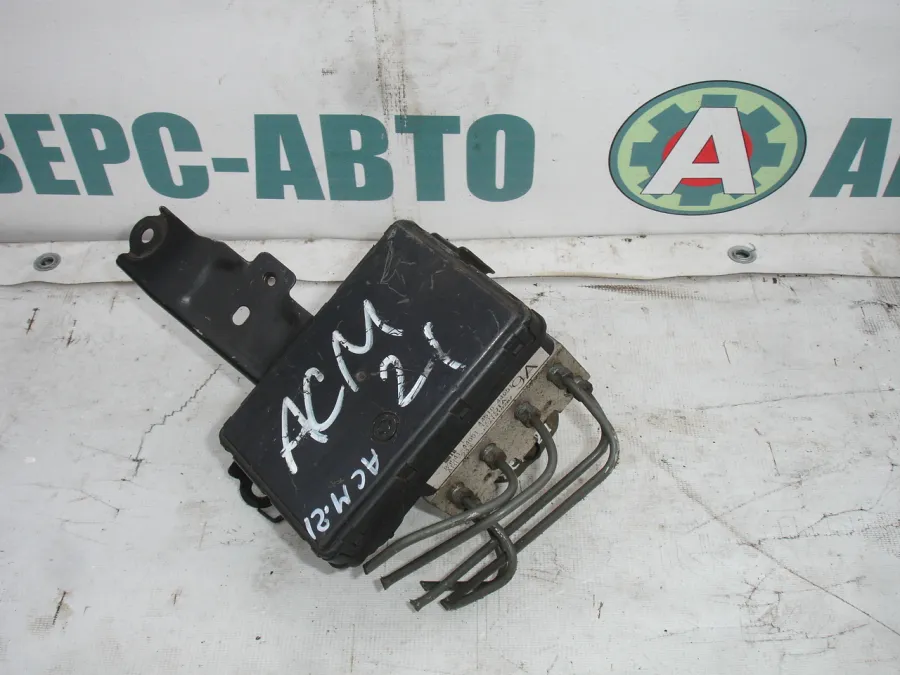 БЛОК ABS Toyota Ipsum ACM21