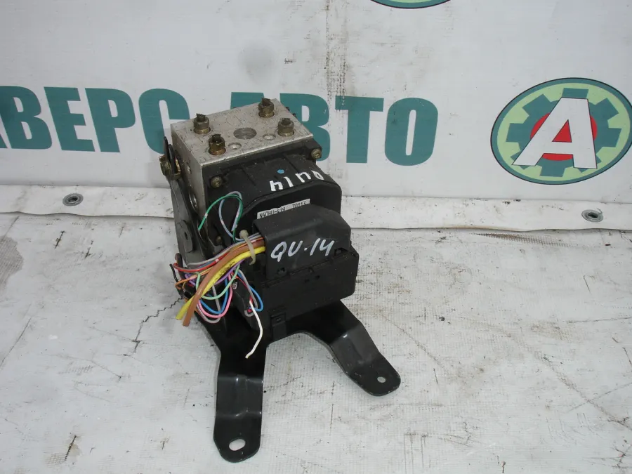 БЛОК ABS Nissan Bluebird QU14