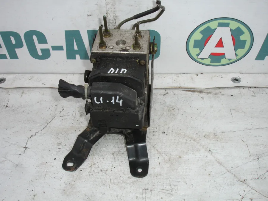 БЛОК ABS  Nissan Bluebird EU14