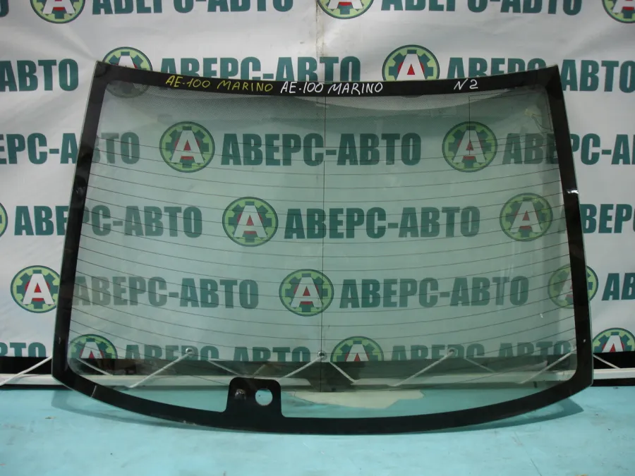 Стекло заднее Toyota Corolla AE100