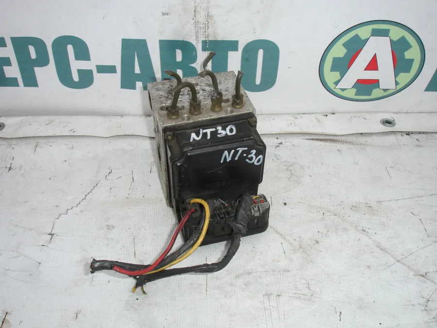 БЛОК ABS Nissan X-TRAIL NT30