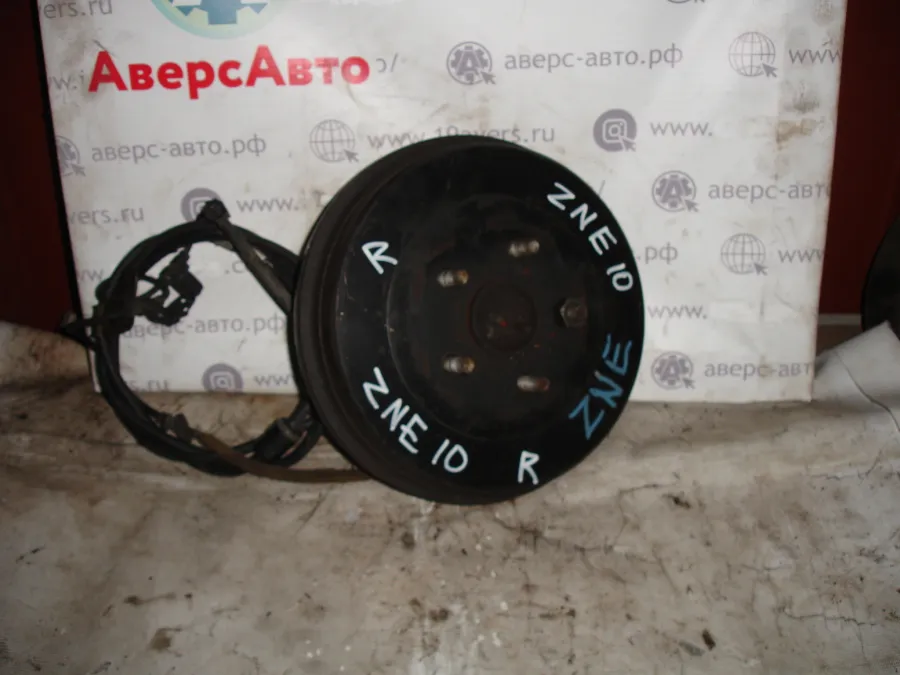 Ступица задняя правая Toyota Wish ZNE10
