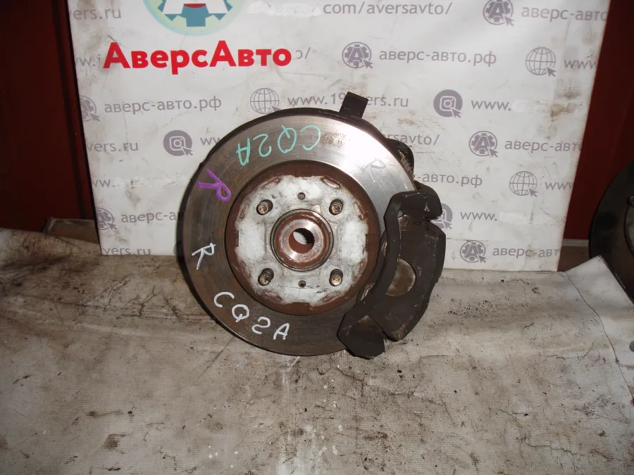Ступица передняя левая, правая Mitsubishi Dingo CQ2A