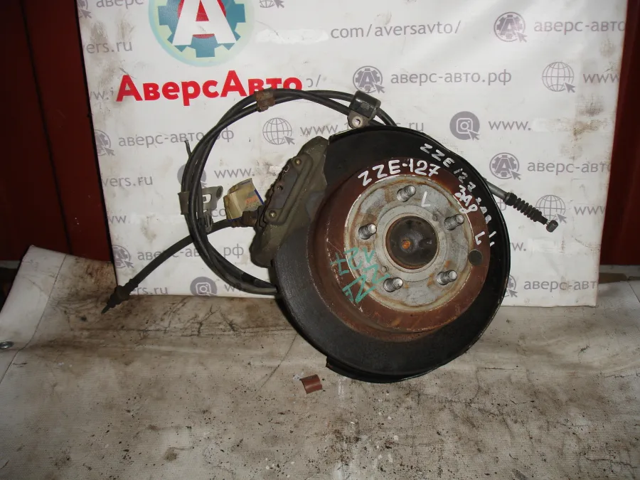 Ступица задняя левая, правая Toyota Will VS ZZE127