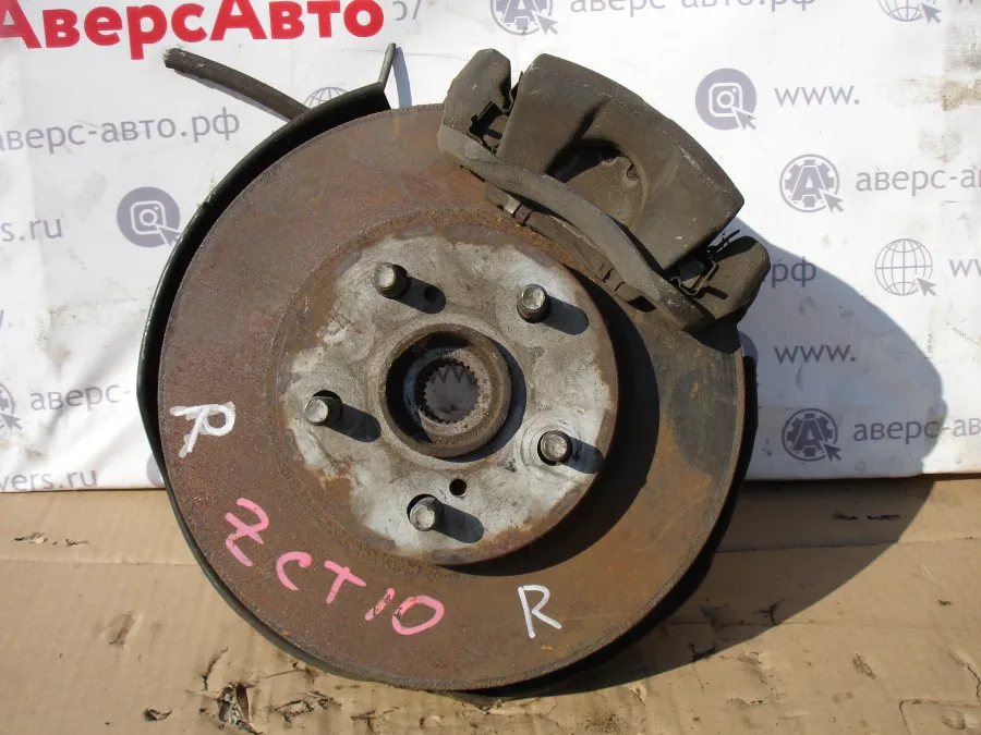 Ступица передняя левая, правая Toyota OPA ZCT10