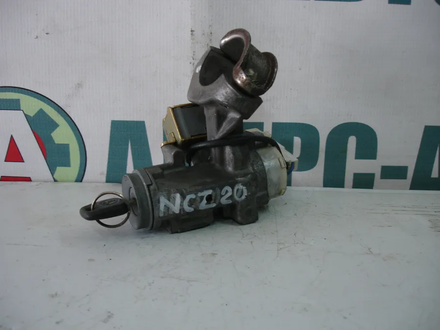 Замок зажигания Toyota Raum NCZ20