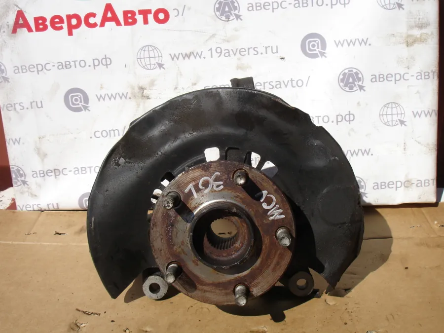 Ступица передняя левая Toyota Windom MCV30