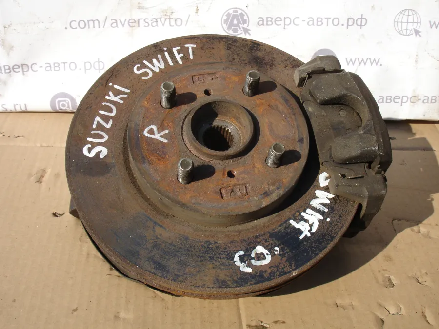 Ступица передняя правая Suzuki Swift