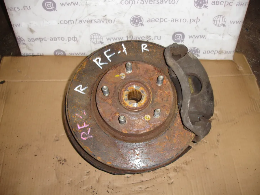 Ступица передняя правая, левая Honda Stepwgn RF1