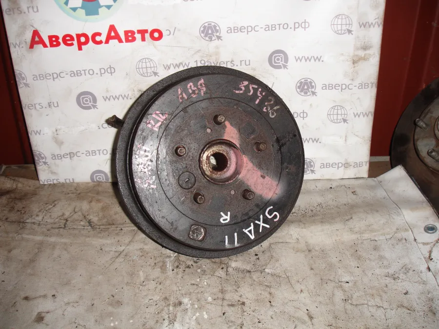 Ступица задняя правая, левая Toyota RAV4 SXA11