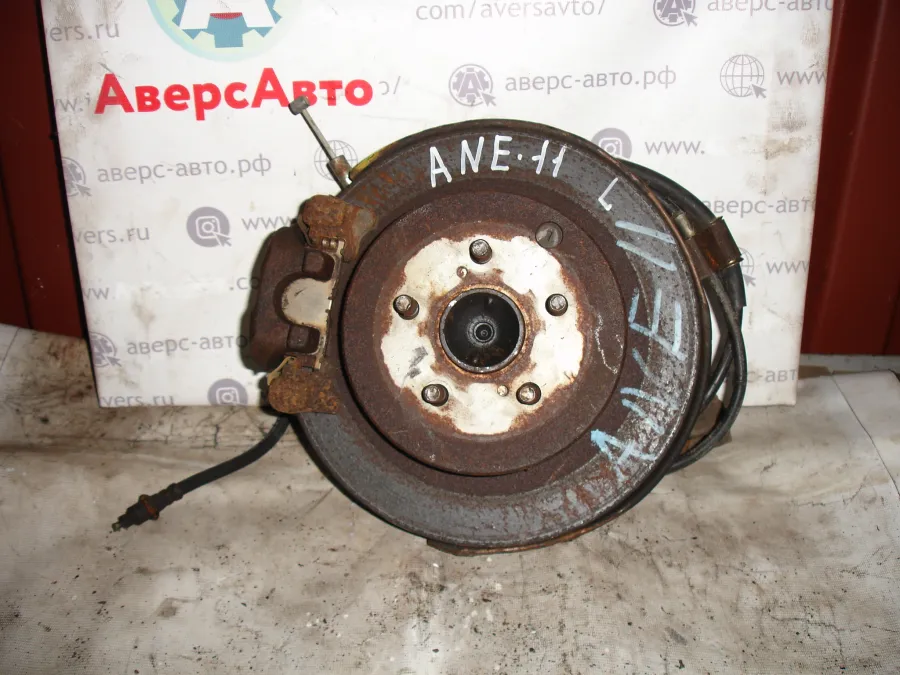 Ступица задняя левая, правая Toyota Wish ANE10