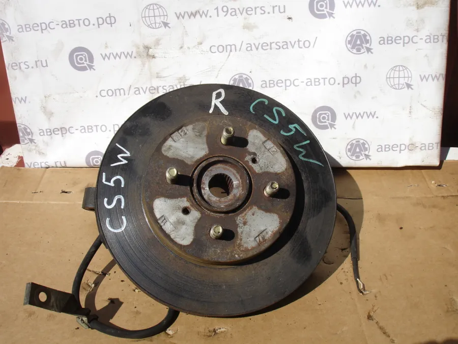 Ступица передняя правая Mitsubishi Lancer Cedia CS5W