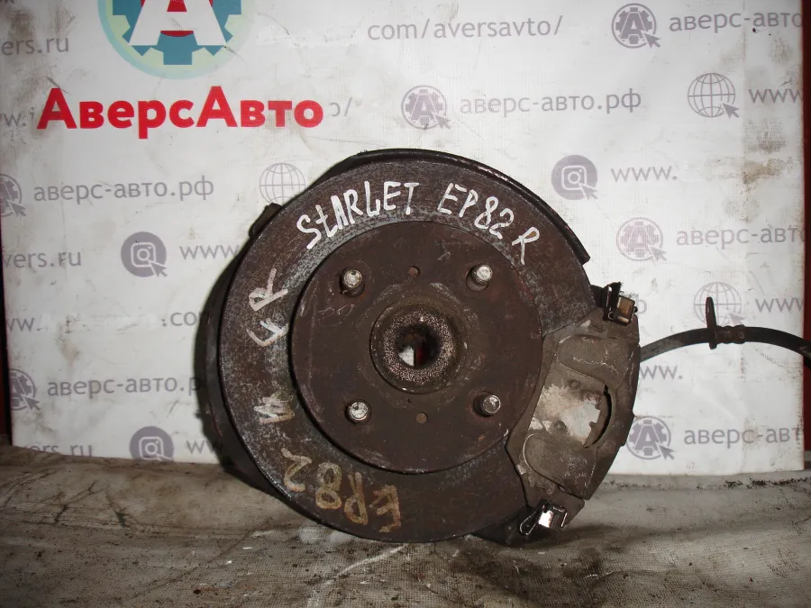 Ступица передняя левая правая Toyota Starlet EP82L