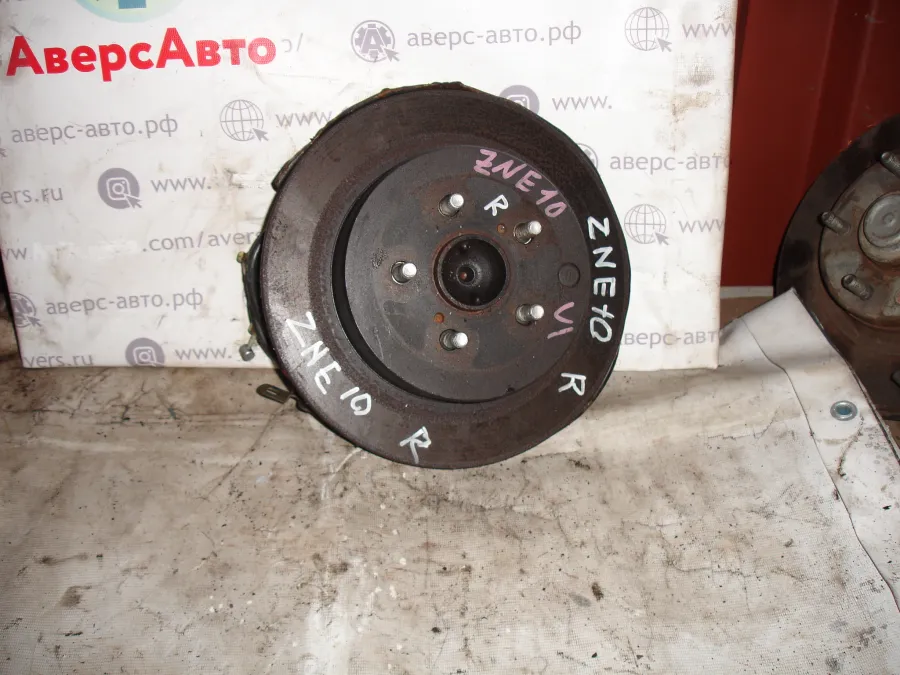 Ступица задняя правая Toyota Wish ZNE10