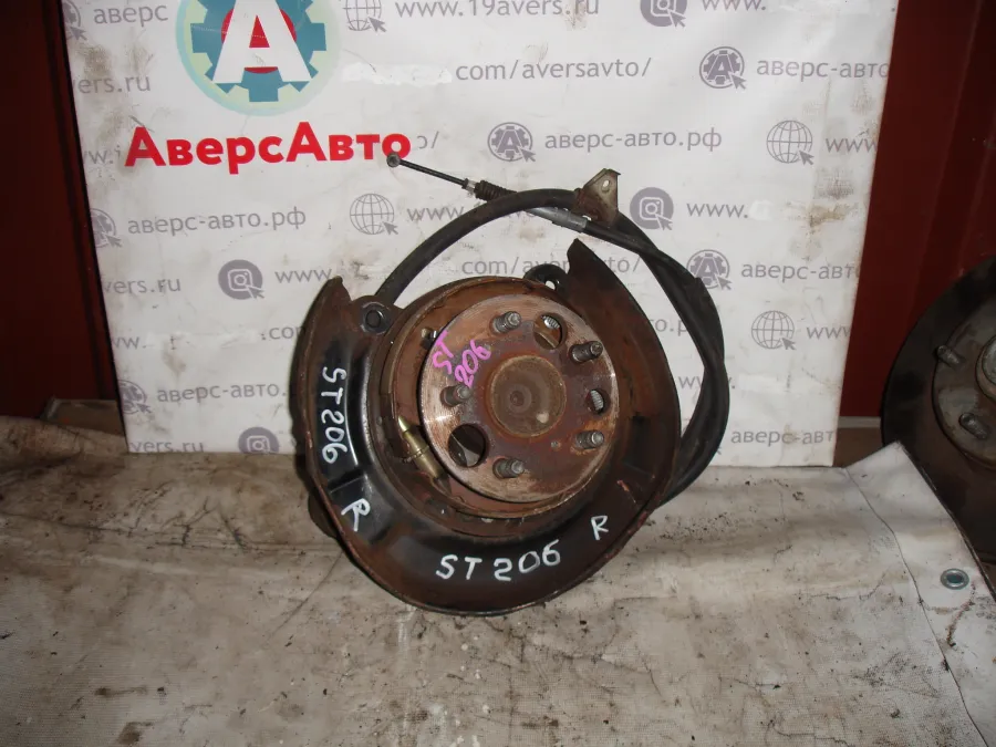 Ступица задняя правая, левая Toyota Curren ST206