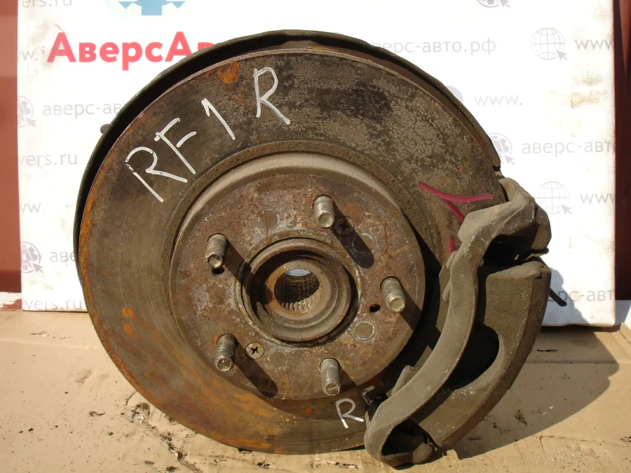 Ступица передняя правая, левая Honda Stepwgn RF1