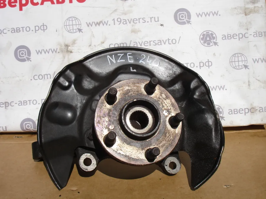 Ступица передняя левая Toyota Allion NZE-240