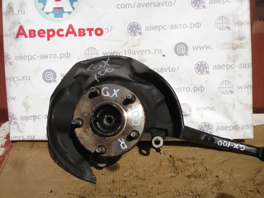 Ступица передняя правая Toyota Mark II GX100