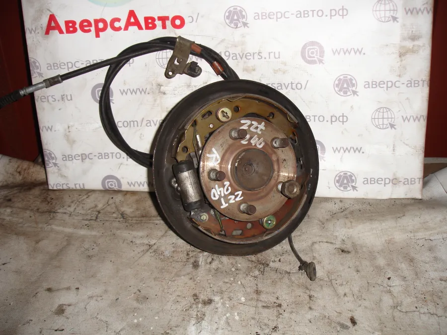 Ступица задняя правая Toyota Premio ZZT240