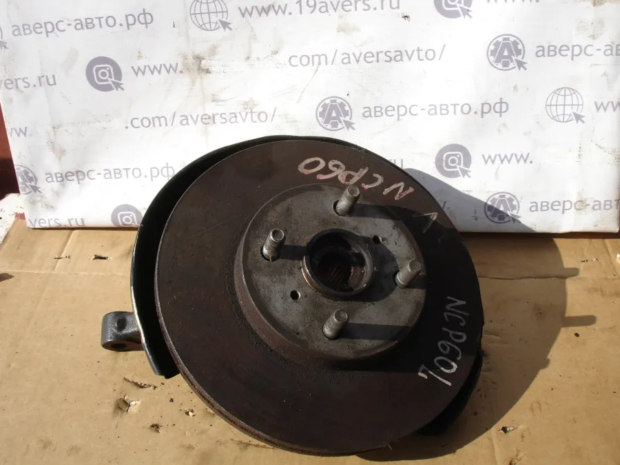 Ступица передняя левая Toyota IST NCP60
