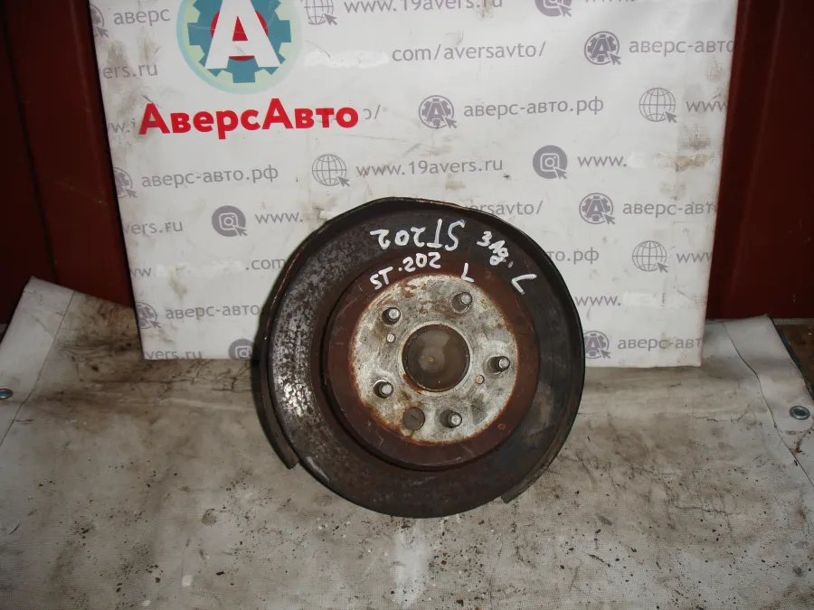 Ступица задняя левая Toyota Celica ST202