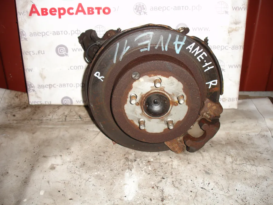 Ступица задняя левая, правая Toyota Wish ANE10